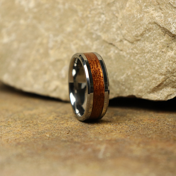 Redwood mens 2025 wedding band